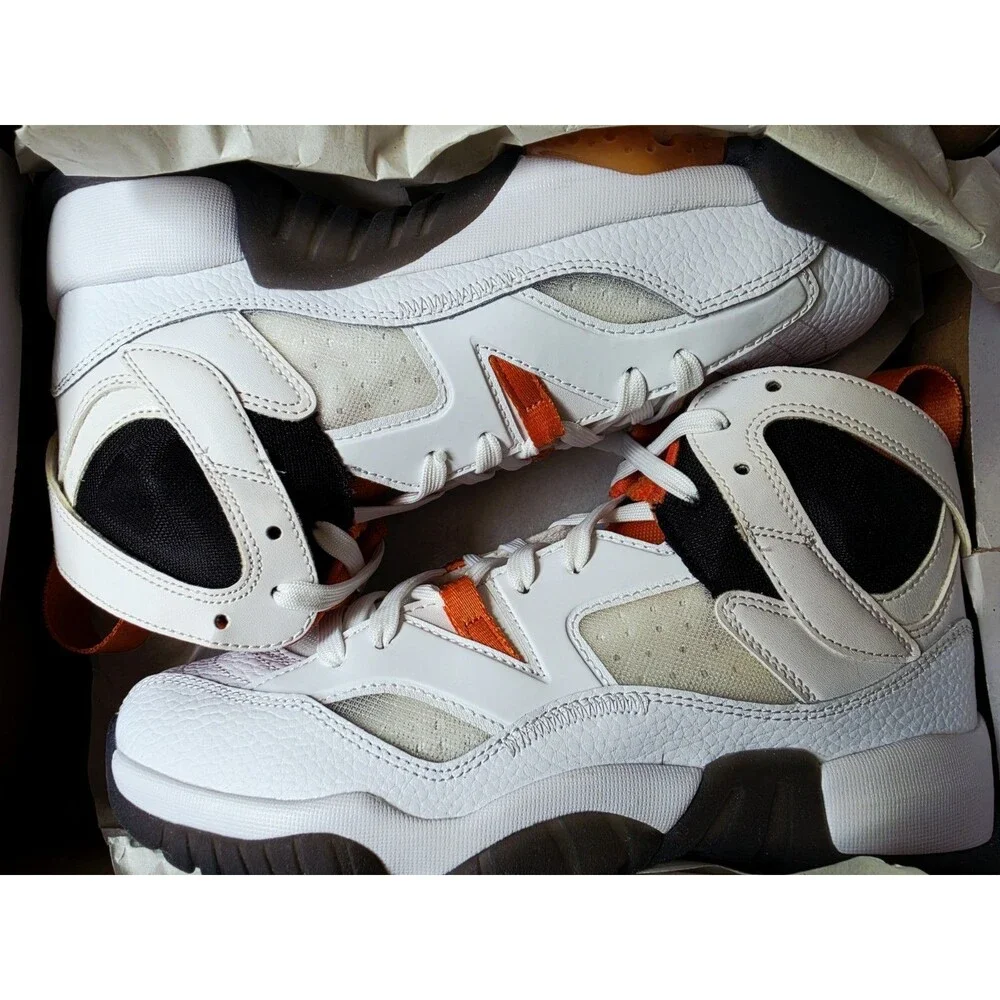 Jordan Jumpman Two Trey (GS) White/Black/Orange SIZE US 6 Kids/7.5 Women